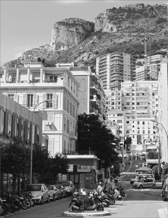 Иллюстрация к книге — Лазурный берег. Ривьеры Франции, Монако и Италии  [_mon8819.jpg]