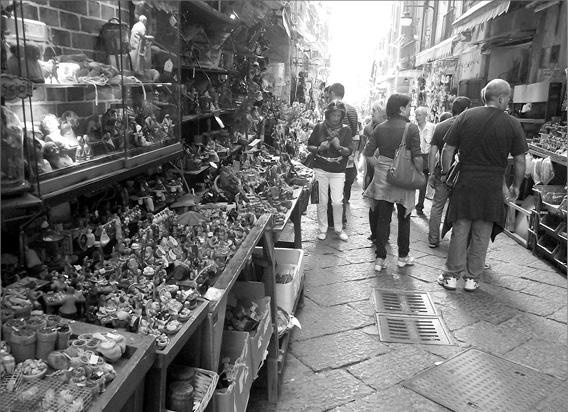 Иллюстрация к книге — Неаполитанская Ривьера. Неаполь. Капри. Искья. Прочида  [_027.jpg]