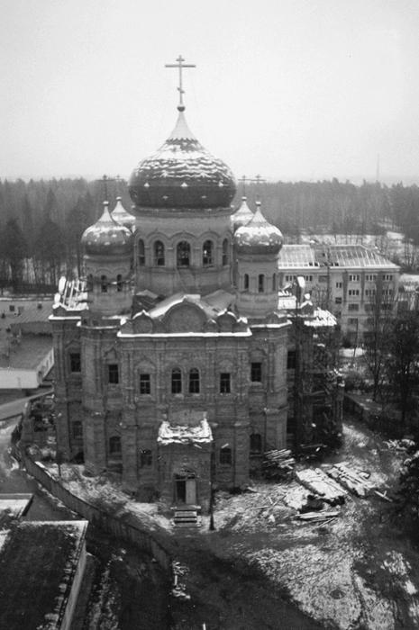 Иллюстрация к книге — Монастыри Подмосковья [_025.jpg]