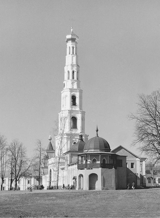 Иллюстрация к книге — Монастыри Подмосковья [_032.jpg]