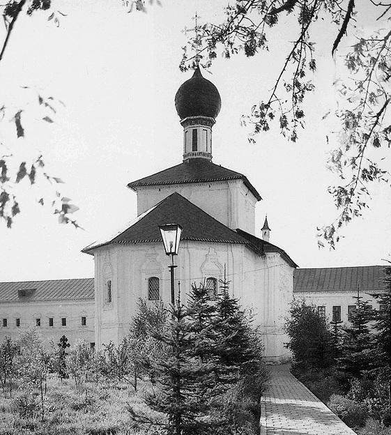 Иллюстрация к книге — Монастыри Подмосковья [_049.jpg]