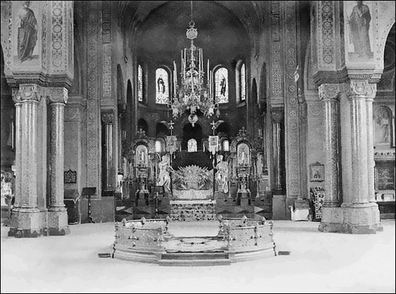 Иллюстрация к книге — Путешествие по храмам и монастырям Санкт-Петербурга  [_043.jpg]