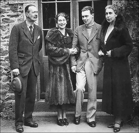 Иллюстрация к книге — Путешествие по храмам и монастырям Санкт-Петербурга  [_074.jpg]