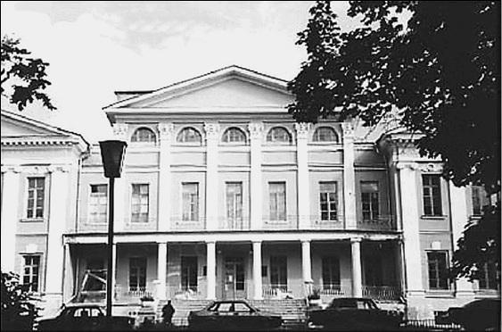 Иллюстрация к книге — Усадьбы Подмосковья. История. Владельцы. Жители. Архитектура  [_097.jpg]