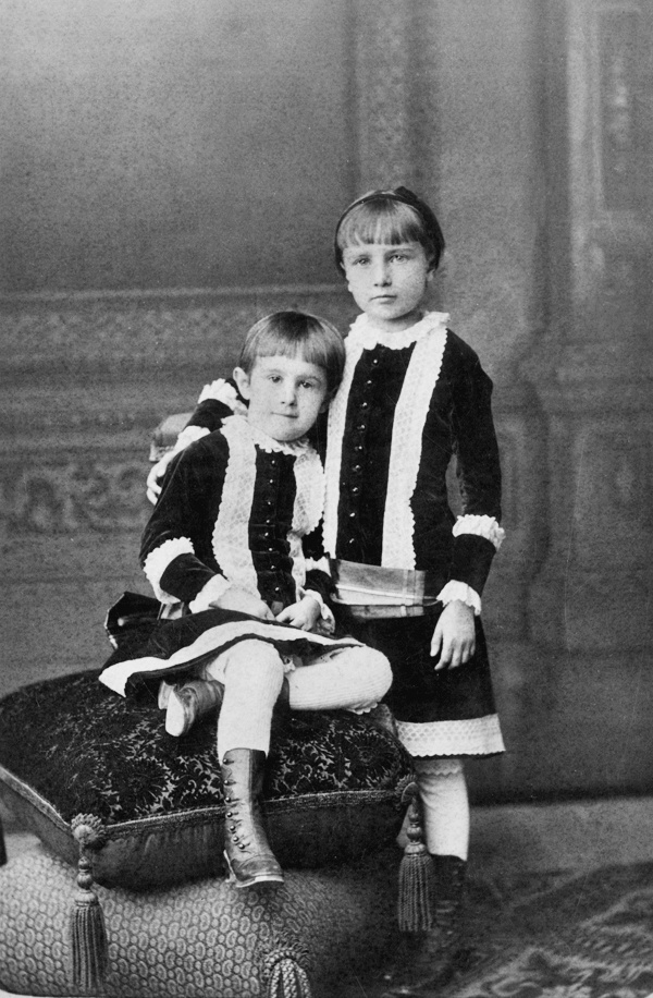 Иллюстрация к книге — Лучшая подруга Фаины Раневской [i_004.jpg]