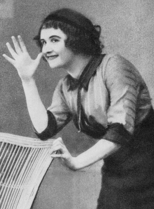 Иллюстрация к книге — Лучшая подруга Фаины Раневской [i_011.jpg]