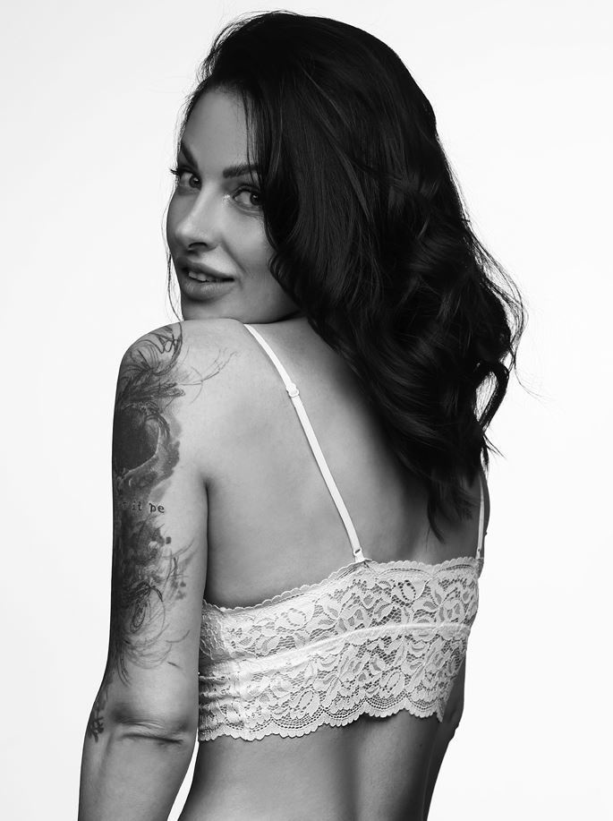 Иллюстрация к книге — 1000 и 1 день без секса. Белая книга. Чем занималась я, пока вы занимались сексом [_25.jpg]