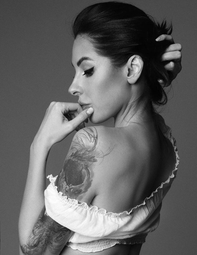 Иллюстрация к книге — 1000 и 1 день без секса. Белая книга. Чем занималась я, пока вы занимались сексом [_8.jpg]