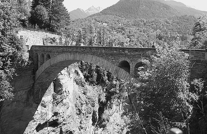 Иллюстрация к книге — Италия. Страна моря и солнца  [i_039.jpg]