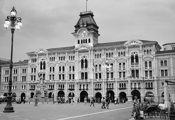 Иллюстрация к книге — Италия. Страна моря и солнца  [i_251.jpg]