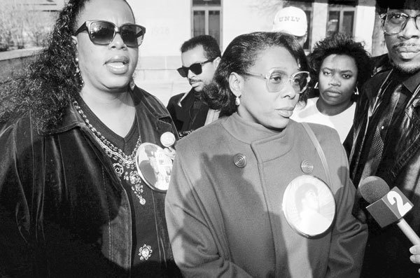 Иллюстрация к книге — 25 историй серийных убийц [i_065.jpg]