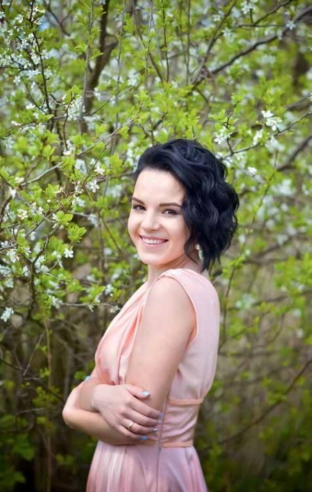 Иллюстрация к книге — Счастлива без рук. Реальная история любви и зверства [i_005.jpg]