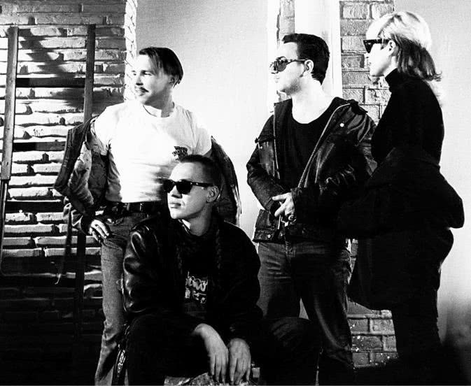 Иллюстрация к книге — Стингрей в Зазеркалье [i_036.jpg]