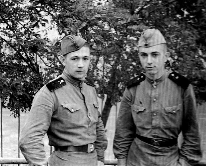 Иллюстрация к книге — Одна отдельно счастливая жизнь [i_020.jpg]