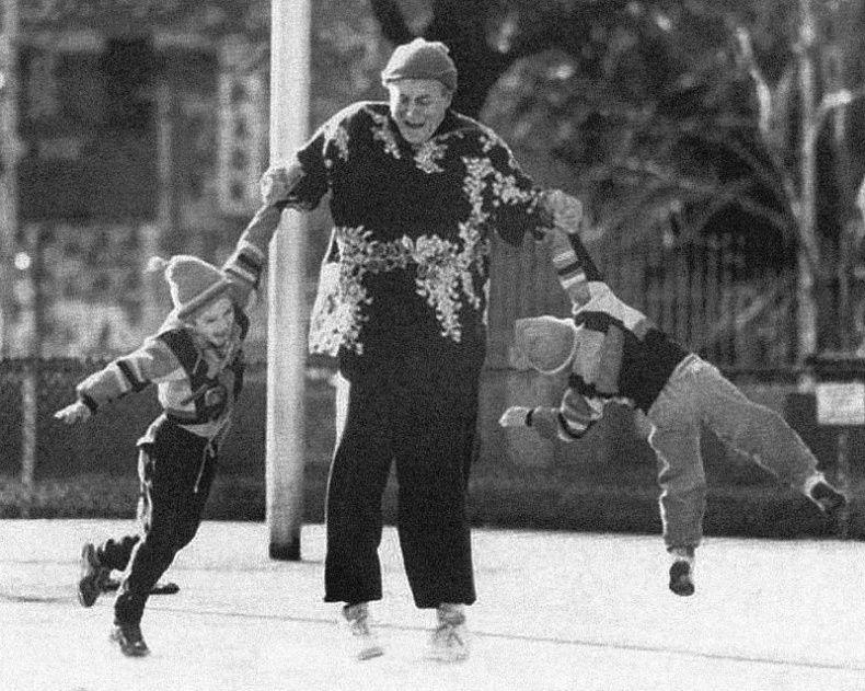 Иллюстрация к книге — Диалоги с Евгением Евтушенко [i_037.jpg]