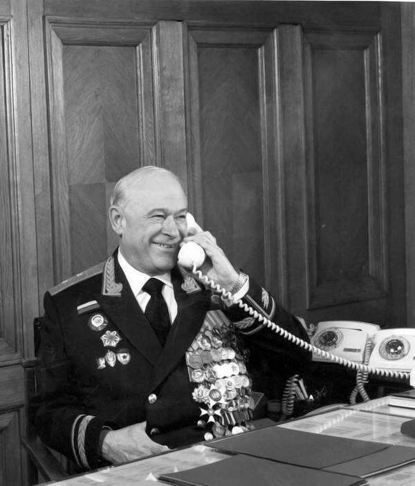 Иллюстрация к книге — КГБ и власть. Пятое управление: политическая контрразведка [i_005.jpg]