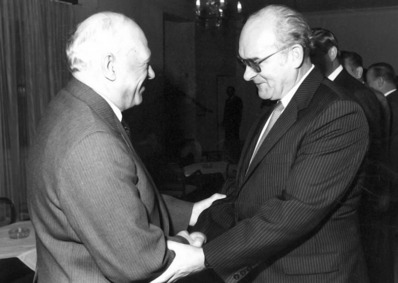 Иллюстрация к книге — КГБ и власть. Пятое управление: политическая контрразведка [i_030.jpg]