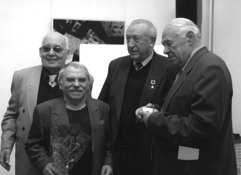 Иллюстрация к книге — КГБ и власть. Пятое управление: политическая контрразведка [i_057.jpg]