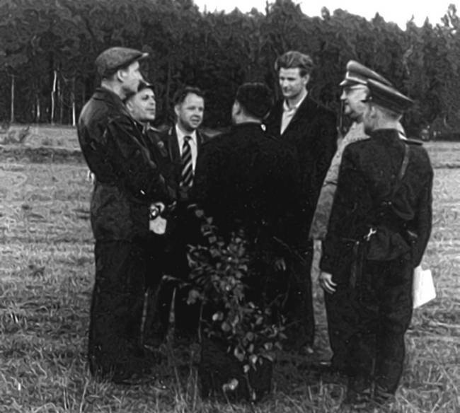 Иллюстрация к книге — КГБ и власть. Пятое управление: политическая контрразведка [i_082.jpg]