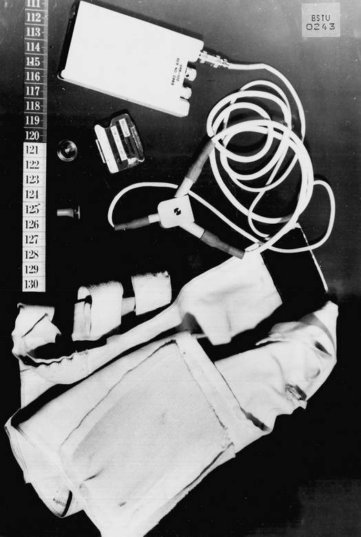 Иллюстрация к книге — КГБ и власть. Пятое управление: политическая контрразведка [i_125.jpg]