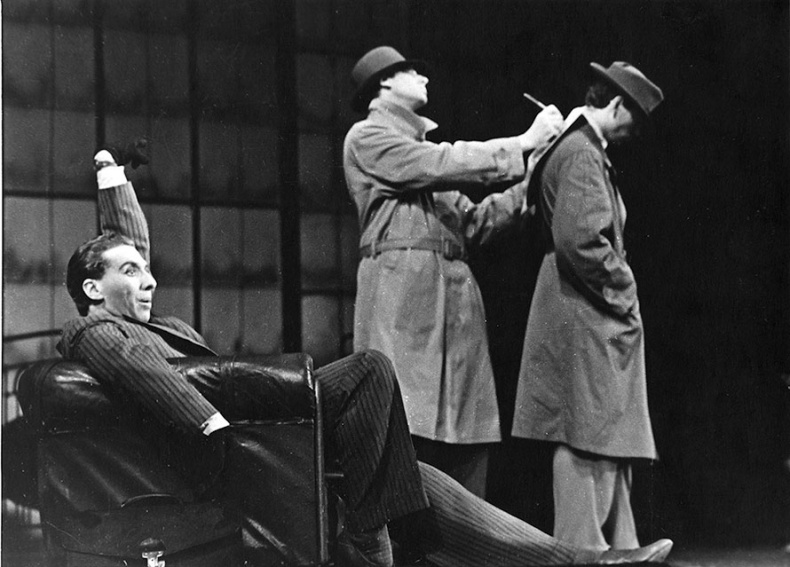 Иллюстрация к книге — Игра в жизнь [i_011.jpg]