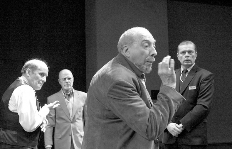 Иллюстрация к книге — Игра в жизнь [i_026.jpg]