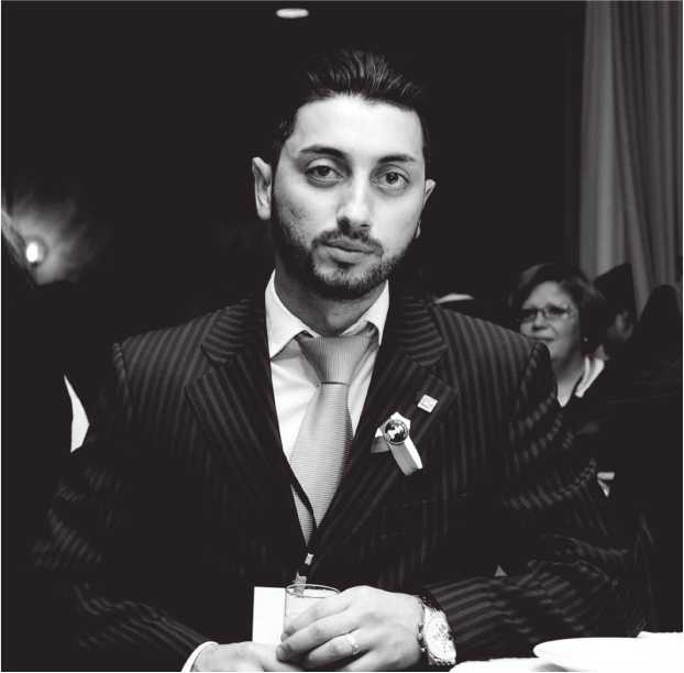 Иллюстрация к книге — Как стать человеком-брендом и зарабатывать на этом 1 000 000 рублей в месяц  [i_023.jpg]