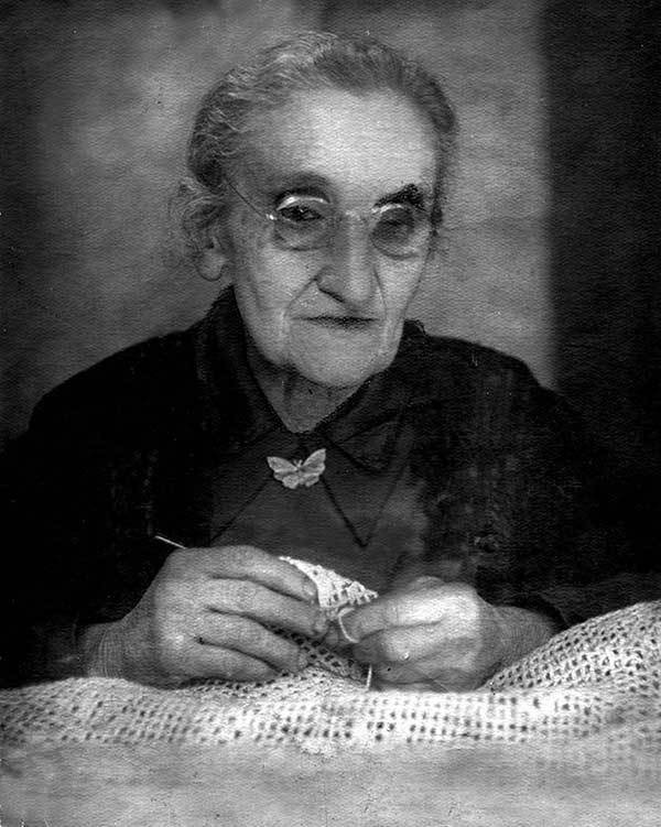 Иллюстрация к книге — Я медленно открыла эту дверь [i_007.jpg]