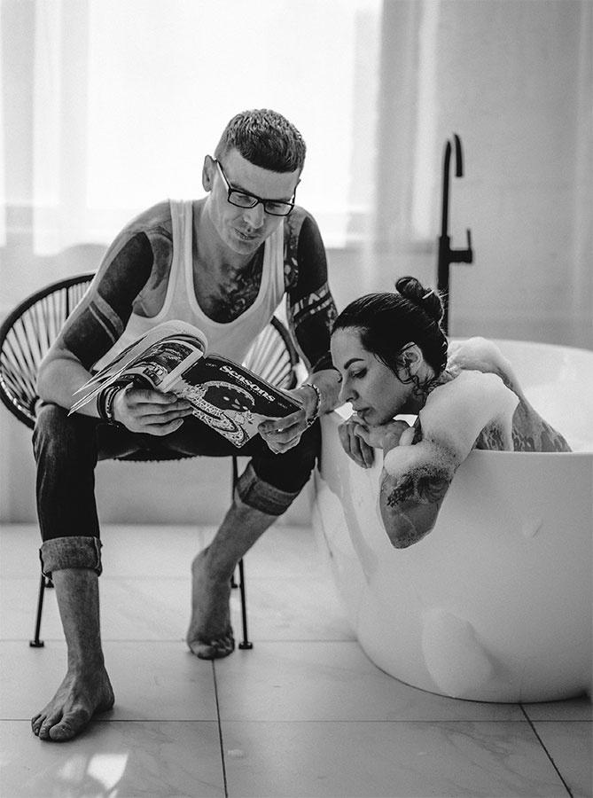 Иллюстрация к книге — 1000 и 1 ночь без секса. Черная книга. Чем занималась я, пока вы занимались сексом [i_001.jpg]