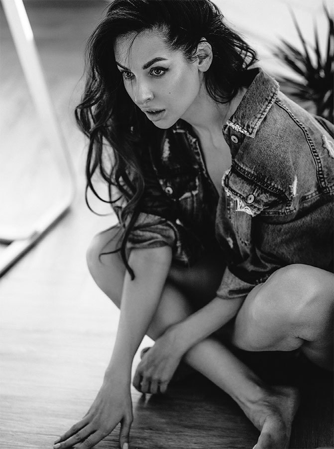 Иллюстрация к книге — 1000 и 1 ночь без секса. Черная книга. Чем занималась я, пока вы занимались сексом [i_010.jpg]