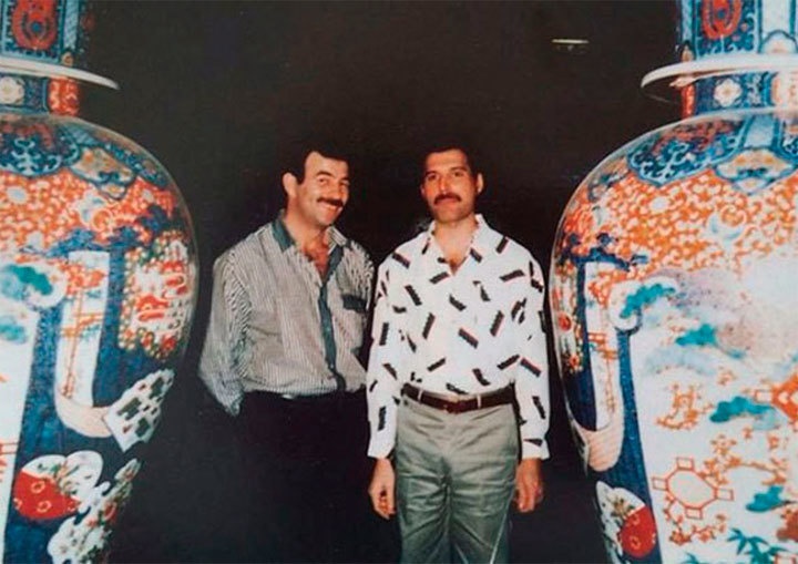 Иллюстрация к книге — Меркьюри и я. Богемская рапсодия, любовь и котики [i_017.jpg]