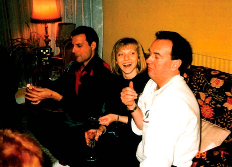 Иллюстрация к книге — Меркьюри и я. Богемская рапсодия, любовь и котики [i_043.jpg]