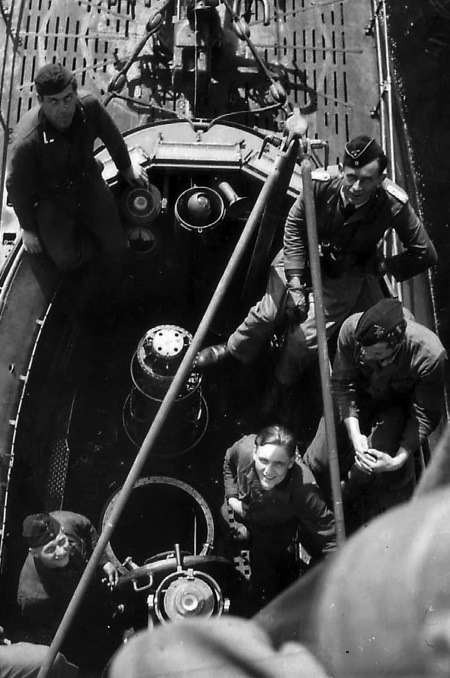 Иллюстрация к книге — Подводные асы Третьего Рейха  [i_019.jpg]