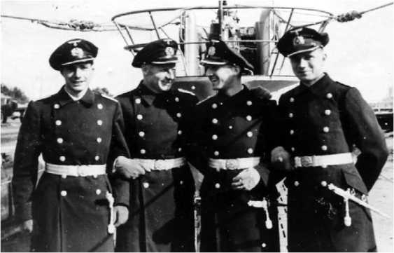 Иллюстрация к книге — Подводные асы Третьего Рейха  [i_029.jpg]