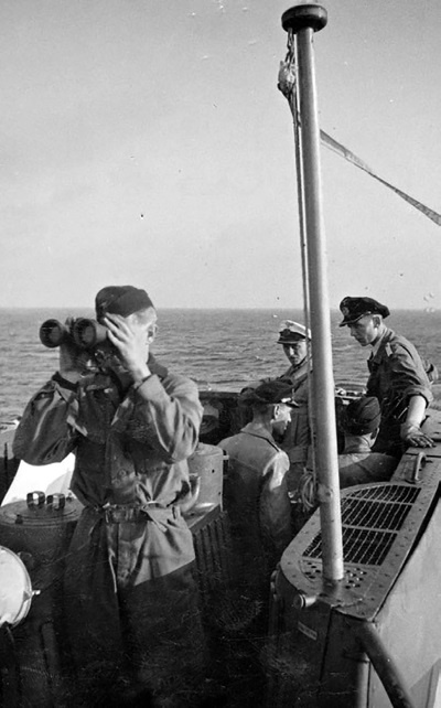 Иллюстрация к книге — Подводные асы Третьего Рейха  [i_085.jpg]