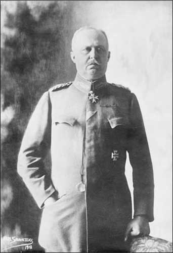 Иллюстрация к книге — Зондеркоманда Х. Колдовской проект Гиммлера [i_022.jpg]