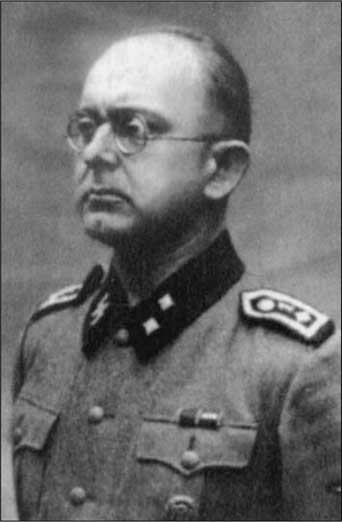 Иллюстрация к книге — Зондеркоманда Х. Колдовской проект Гиммлера [i_038.jpg]