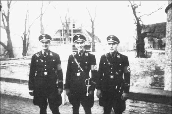 Иллюстрация к книге — Зондеркоманда Х. Колдовской проект Гиммлера [i_040.jpg]