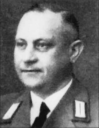 Иллюстрация к книге — Зондеркоманда Х. Колдовской проект Гиммлера [i_066.jpg]