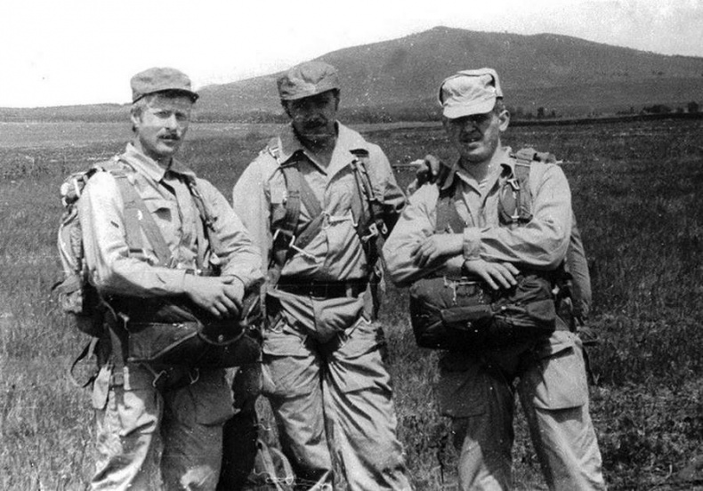 Иллюстрация к книге — Обыкновенный спецназ. Из жизни 24-й бригады спецназа ГРУ [i_017.jpg]