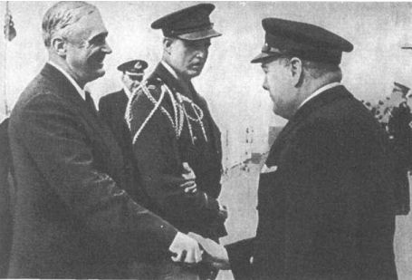 Иллюстрация к книге — Подводная война Гитлера. 1939-1942. Охотники. Часть II [i_004.jpg]