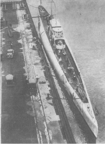 Иллюстрация к книге — Подводная война Гитлера. 1939-1942. Охотники. Часть II [i_012.jpg]