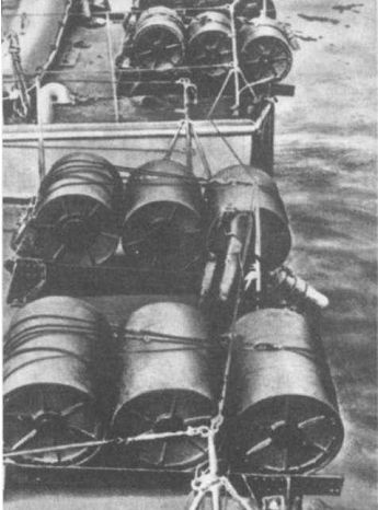 Иллюстрация к книге — Подводная война Гитлера. 1939-1942. Охотники. Часть II [i_018.jpg]