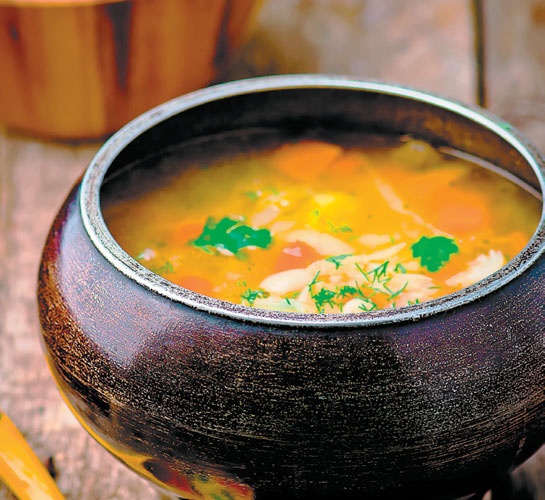 Иллюстрация к книге — Деревенская кухня. Простые и вкусные блюда в сковороде и горшочке [i_007.jpg]