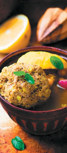 Иллюстрация к книге — Деревенская кухня. Простые и вкусные блюда в сковороде и горшочке [i_008.jpg]