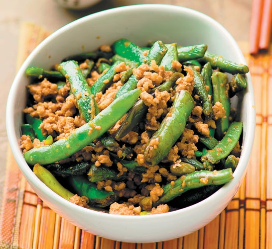 Иллюстрация к книге — Деревенская кухня. Простые и вкусные блюда в сковороде и горшочке [i_022.jpg]