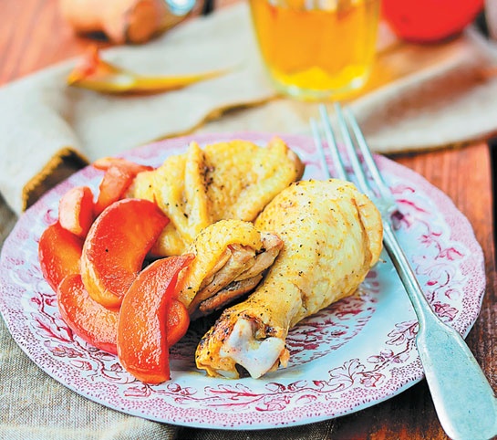 Иллюстрация к книге — Деревенская кухня. Простые и вкусные блюда в сковороде и горшочке [i_039.jpg]