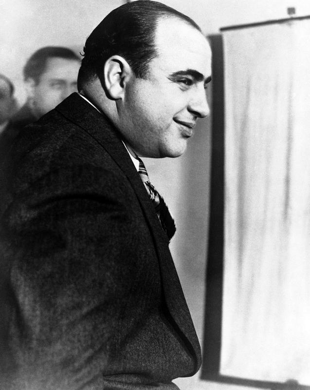 Иллюстрация к книге — Мистер Капоне [i_026.jpg]