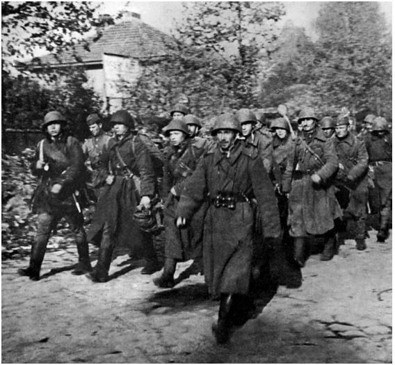 Иллюстрация к книге — Берлин 45-го. Сражение в логове зверя  [i_017.jpg]