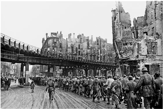 Иллюстрация к книге — Берлин 45-го. Сражение в логове зверя  [i_081.jpg]